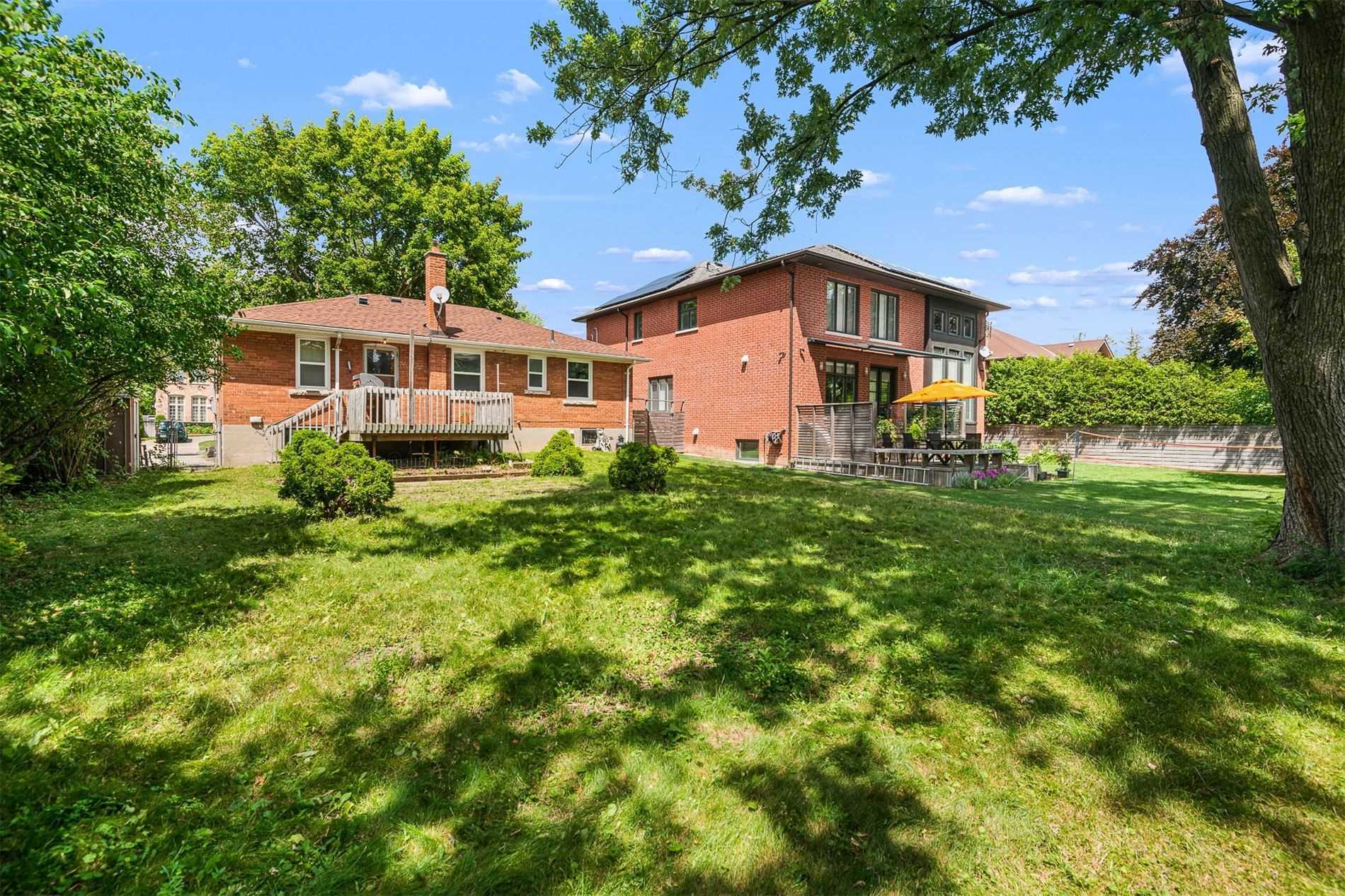 453 Hounslow Ave