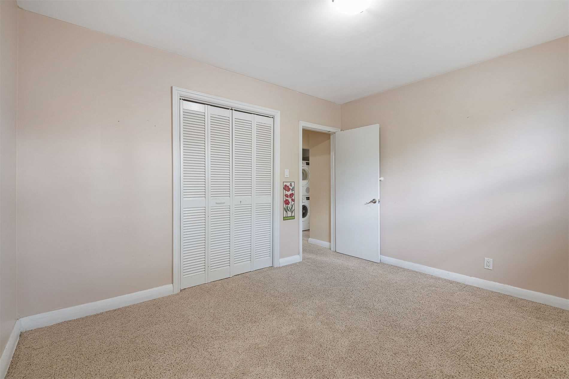 453 Hounslow Ave