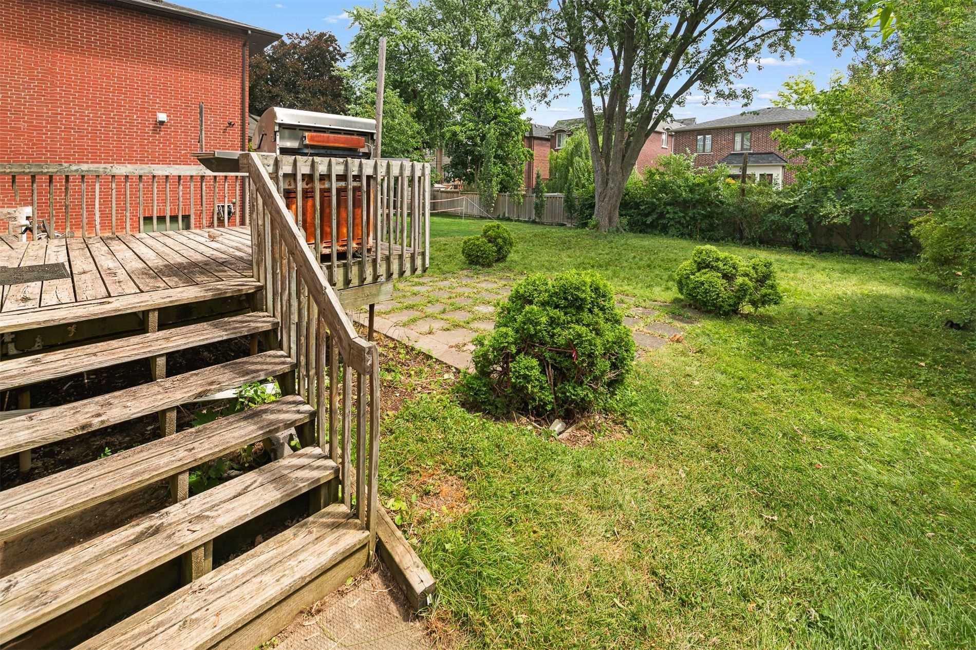 453 Hounslow Ave