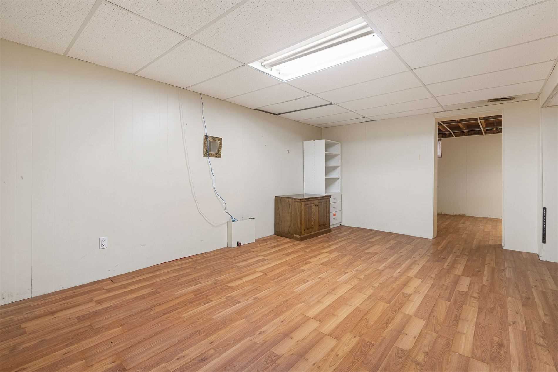 453 Hounslow Ave