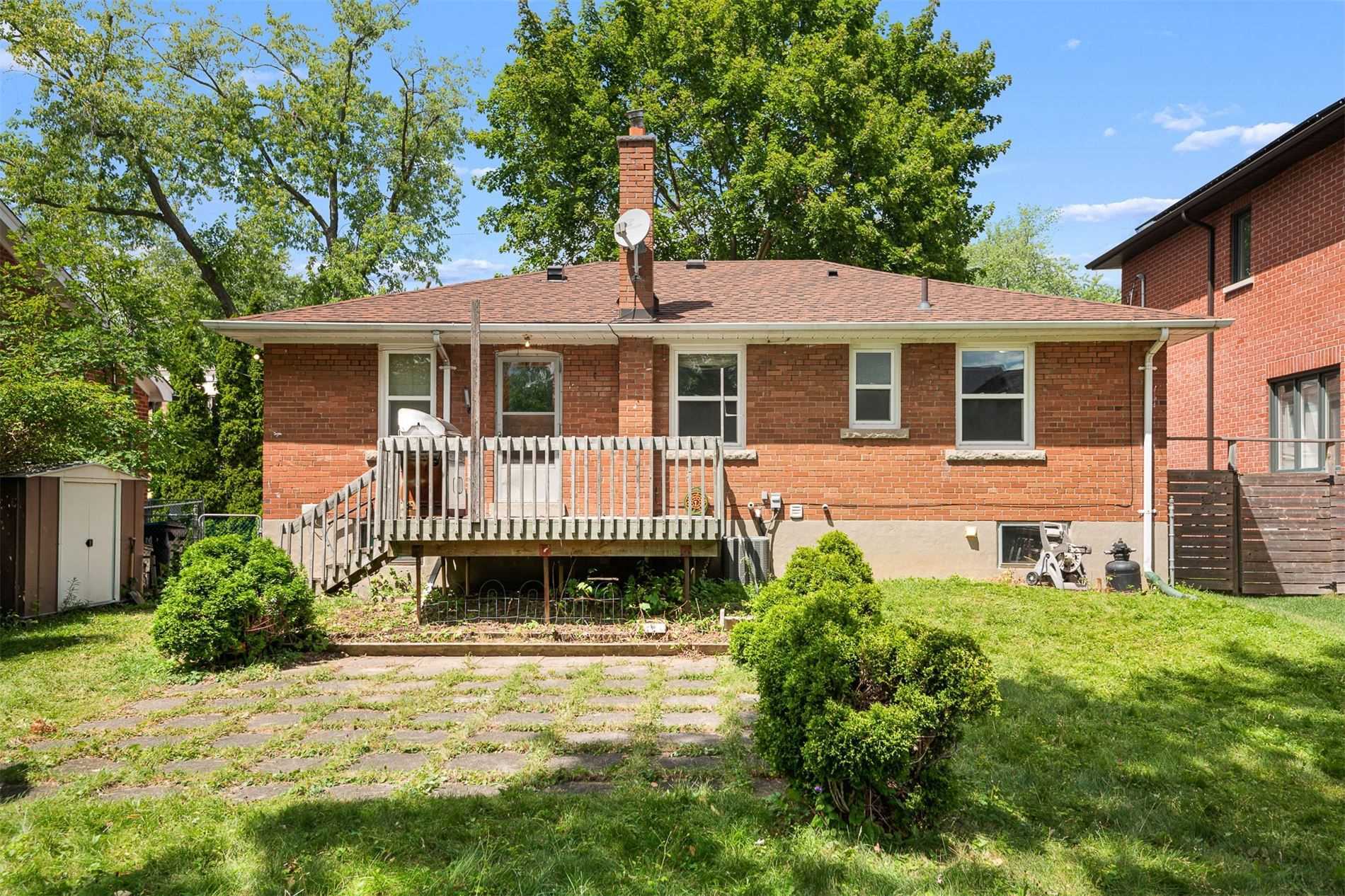 453 Hounslow Ave