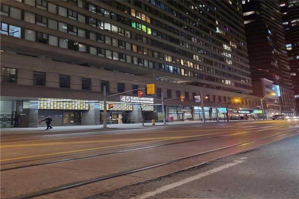 45 Carlton St, Toronto