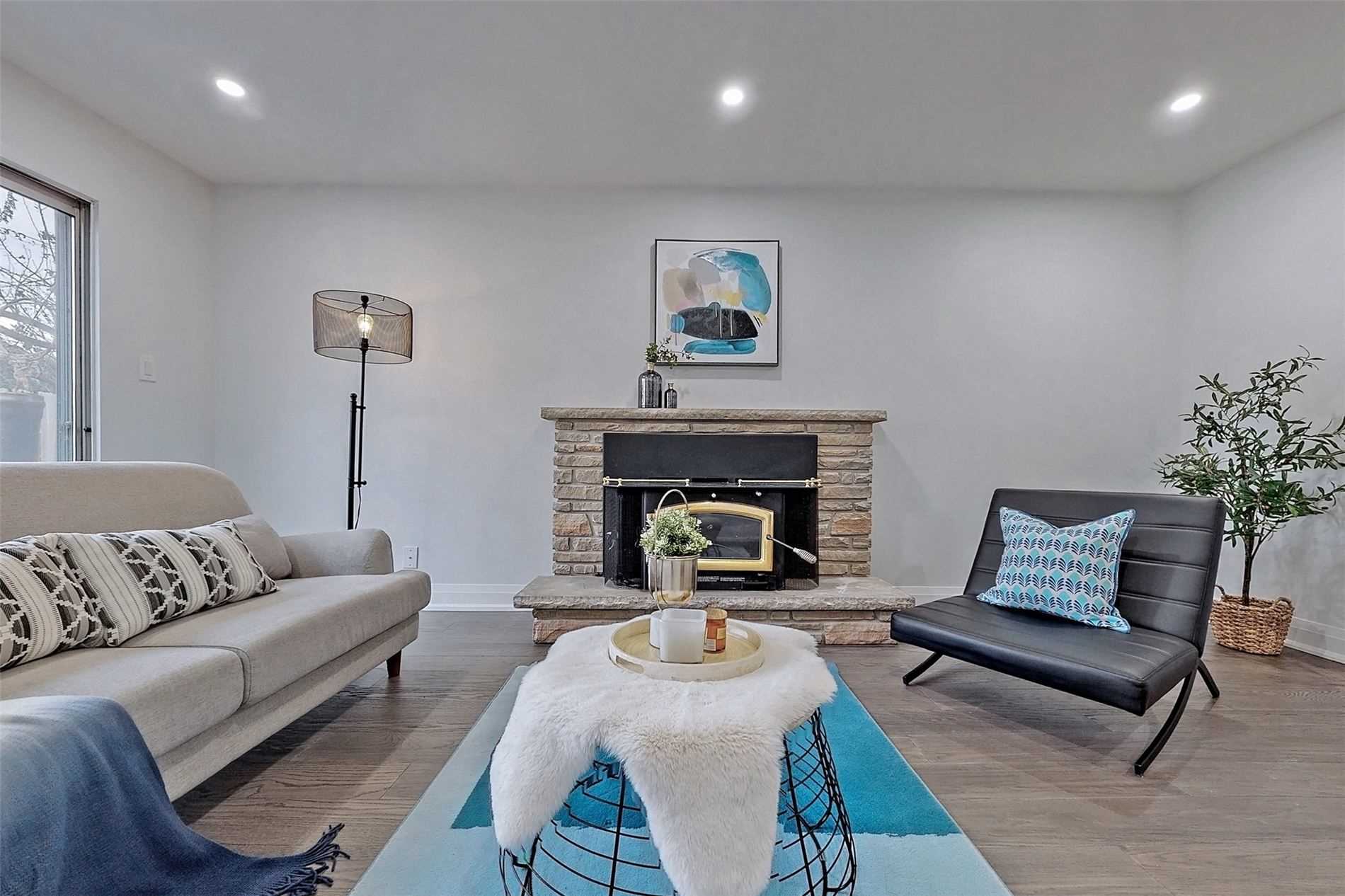 50 Bickerton Cres