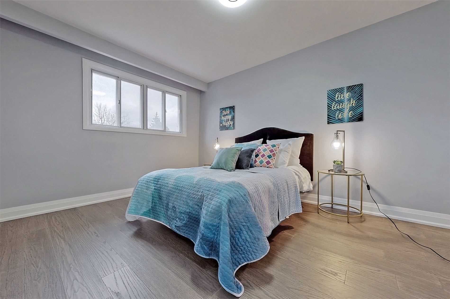 50 Bickerton Cres