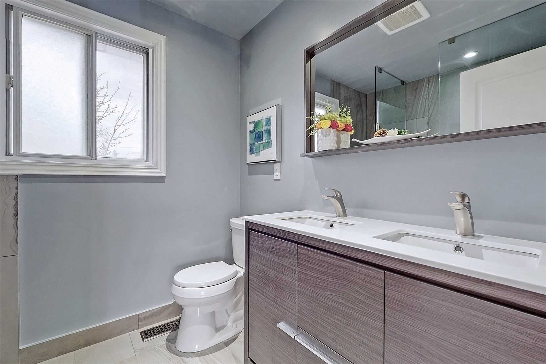 50 Bickerton Cres