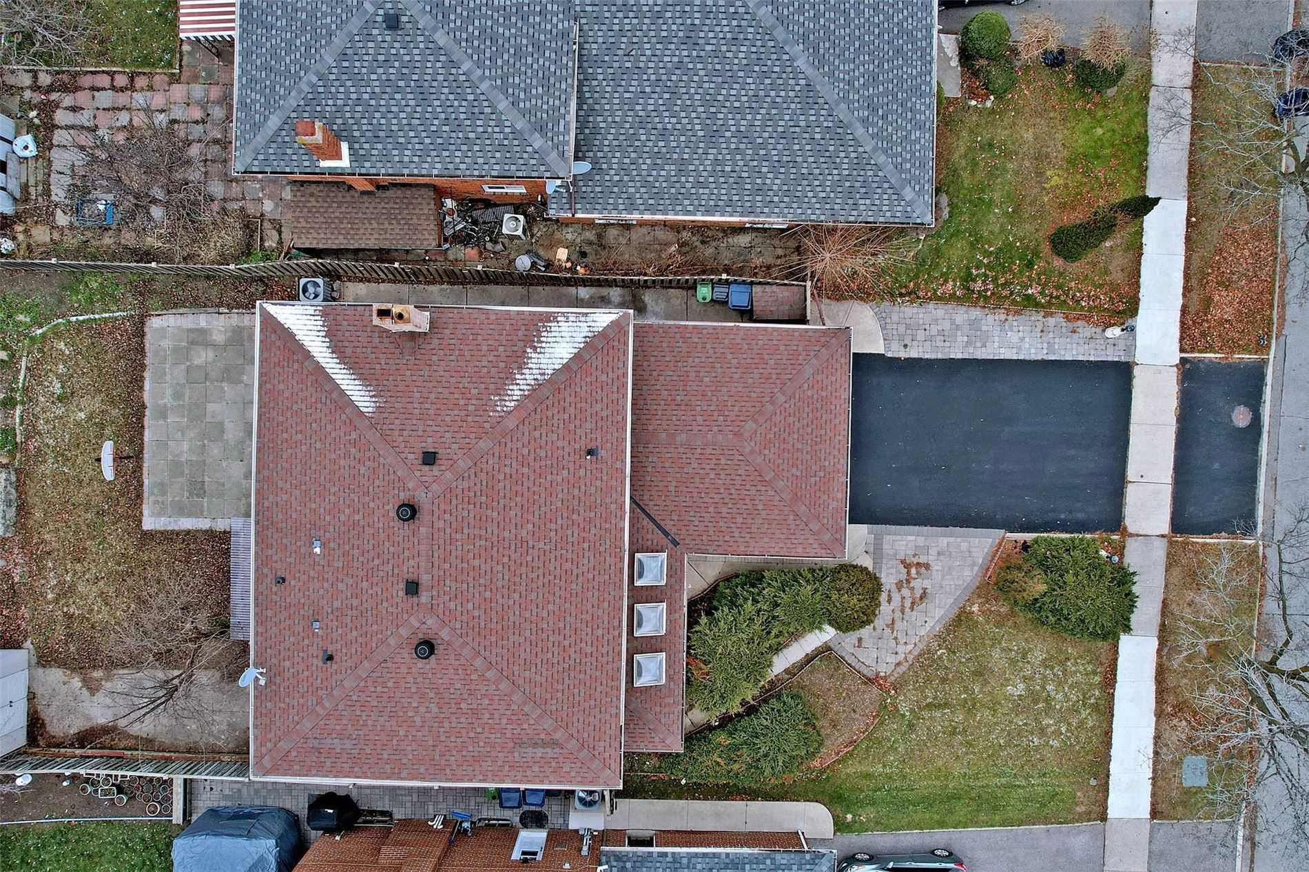 50 Bickerton Cres