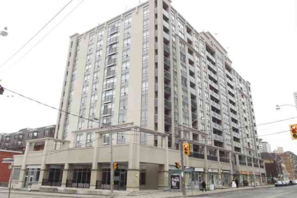 225 Wellesley St E, Toronto