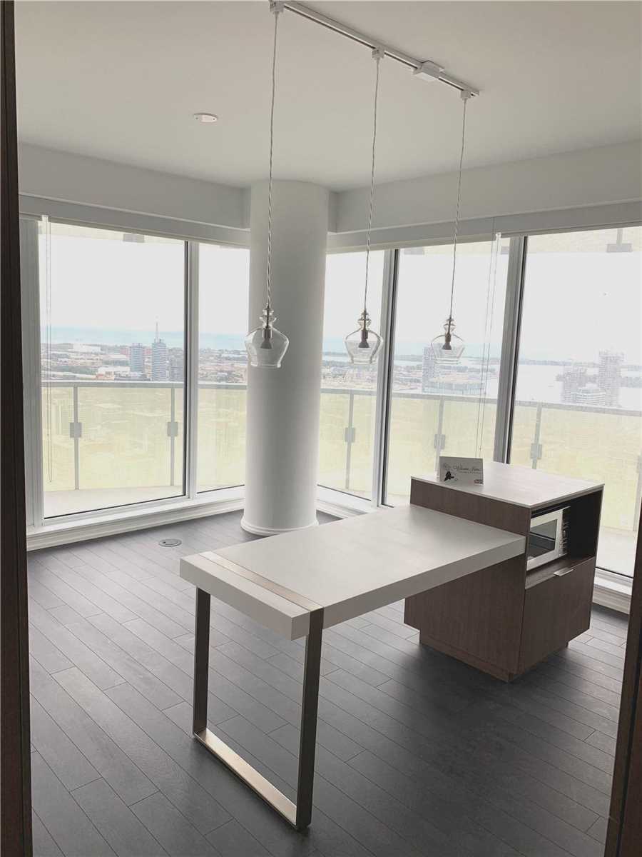197 Yonge St, #5005