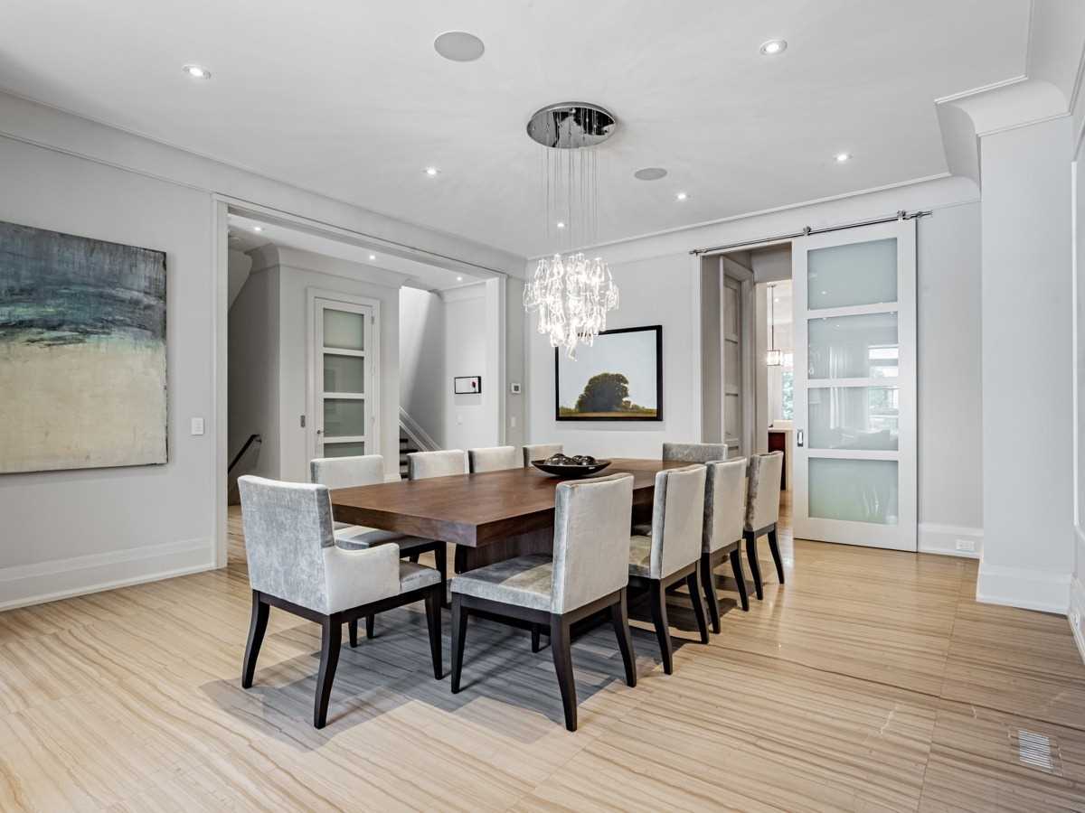 15 Vesta Dr