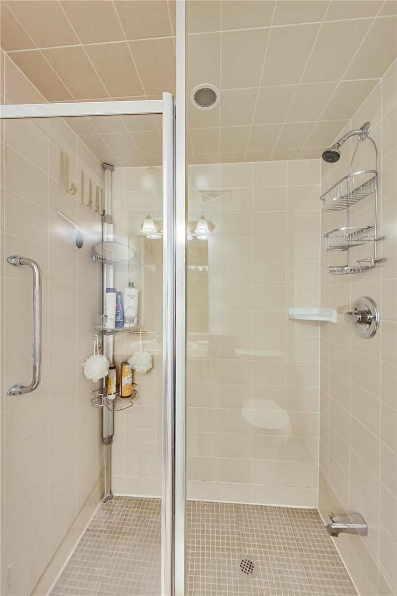 Listing C5740025 - Large Photo # 24