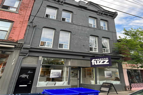 701 Queen St W, Toronto