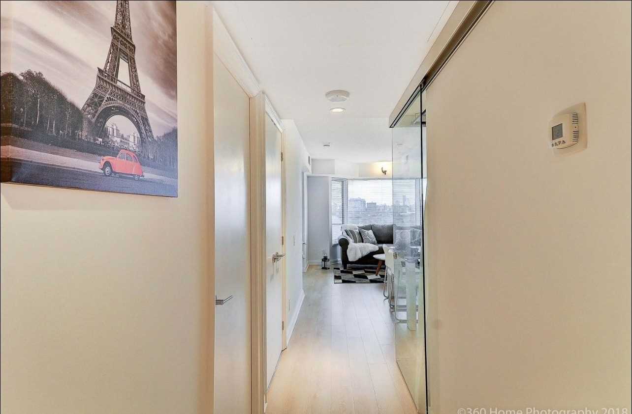Listing C5748853 - Large Photo # 9