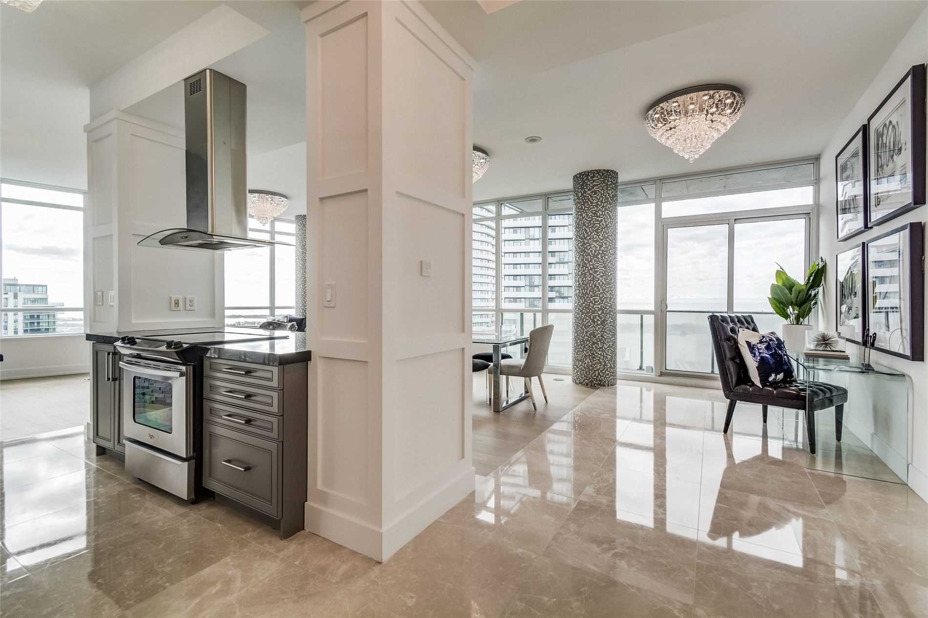65 Bremner Boulevard, #5104