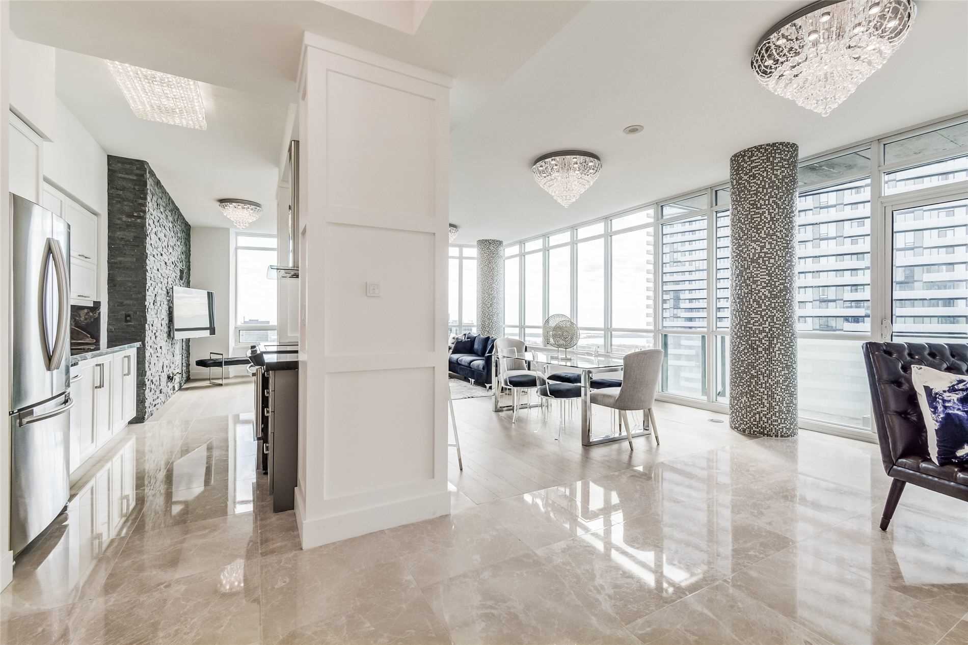 65 Bremner Boulevard, #5104