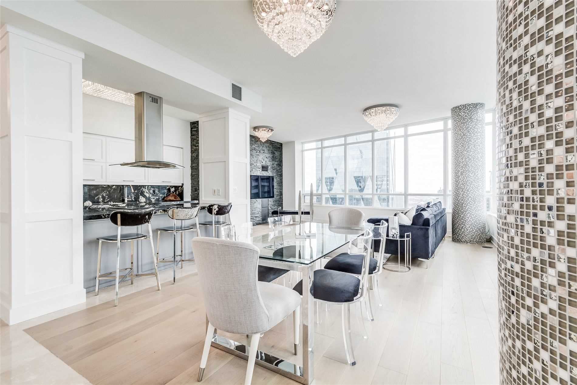 65 Bremner Boulevard, #5104