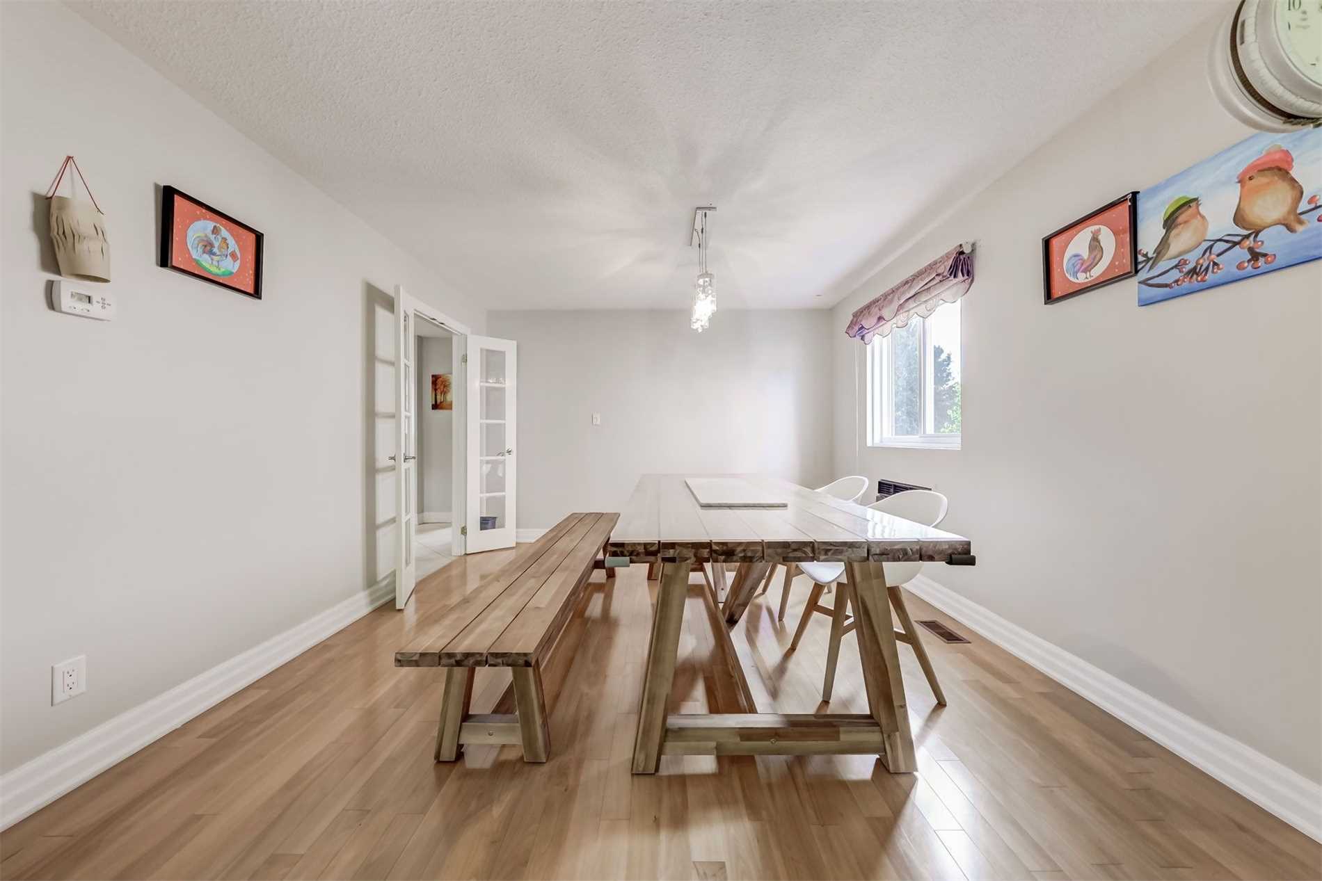 42 Angus Dr