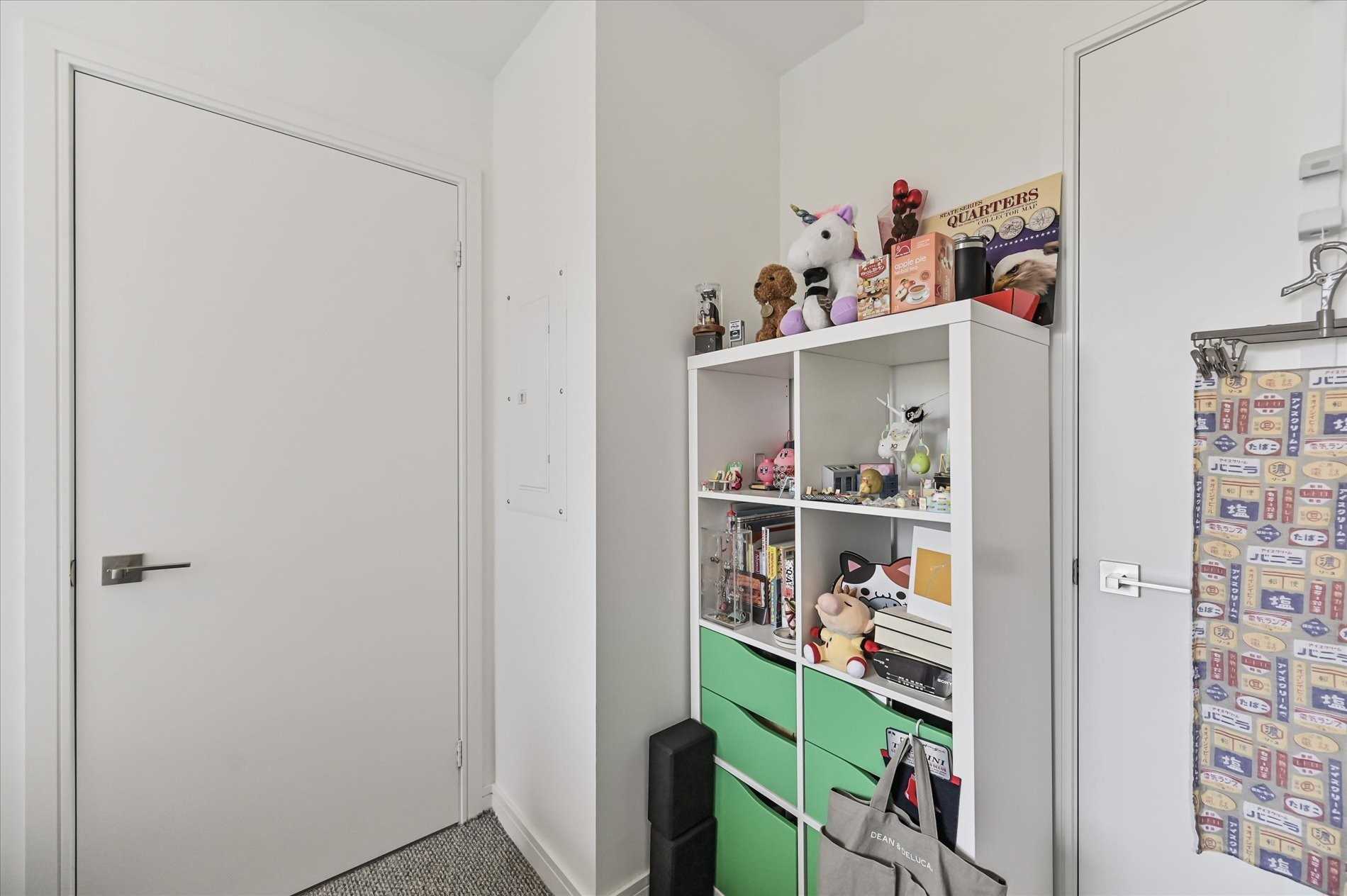 621 Sheppard Avenue E, #318