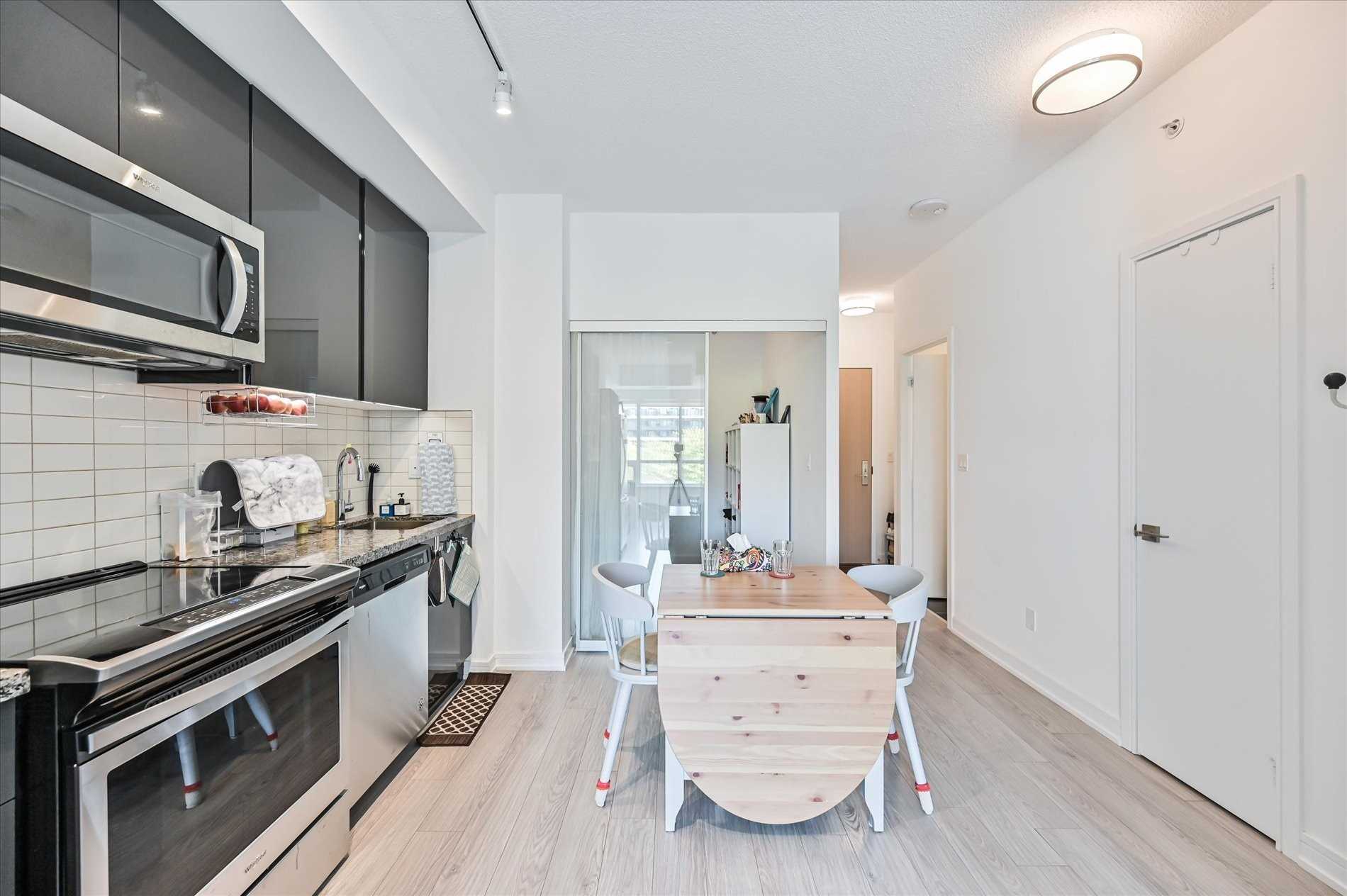 621 Sheppard Avenue E, #318