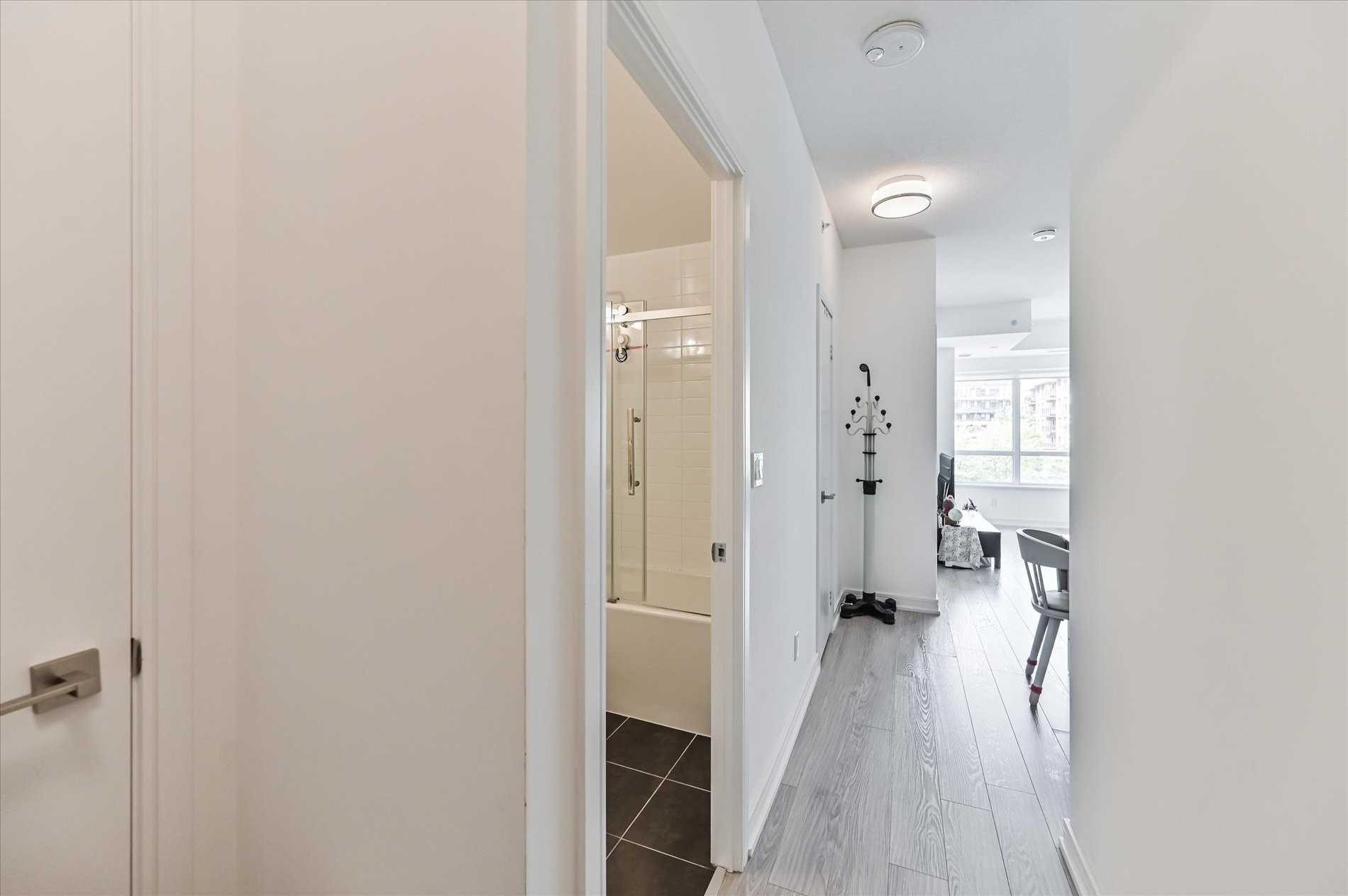 621 Sheppard Avenue E, #318