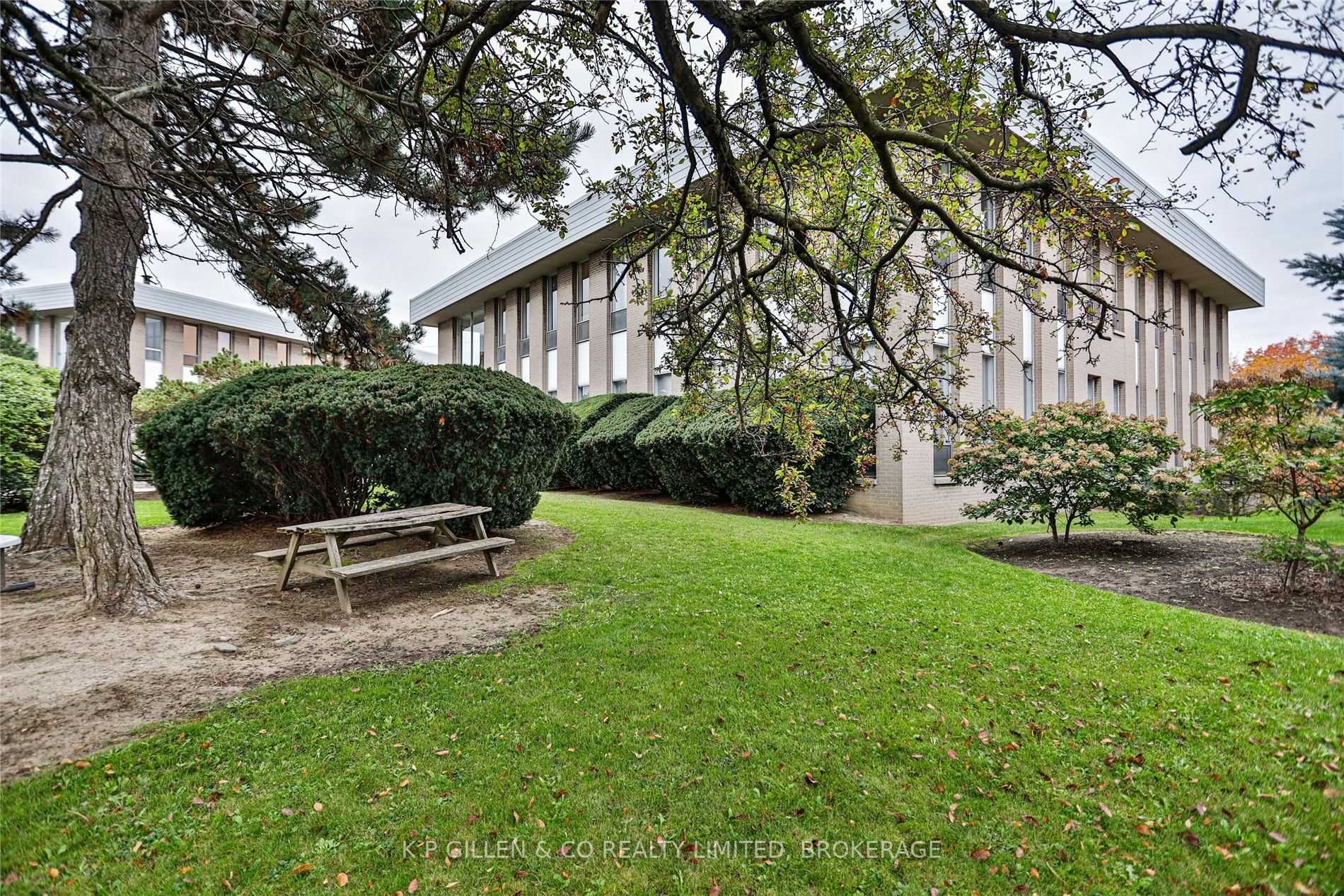 Listing C5760341 - Large Photo # 4