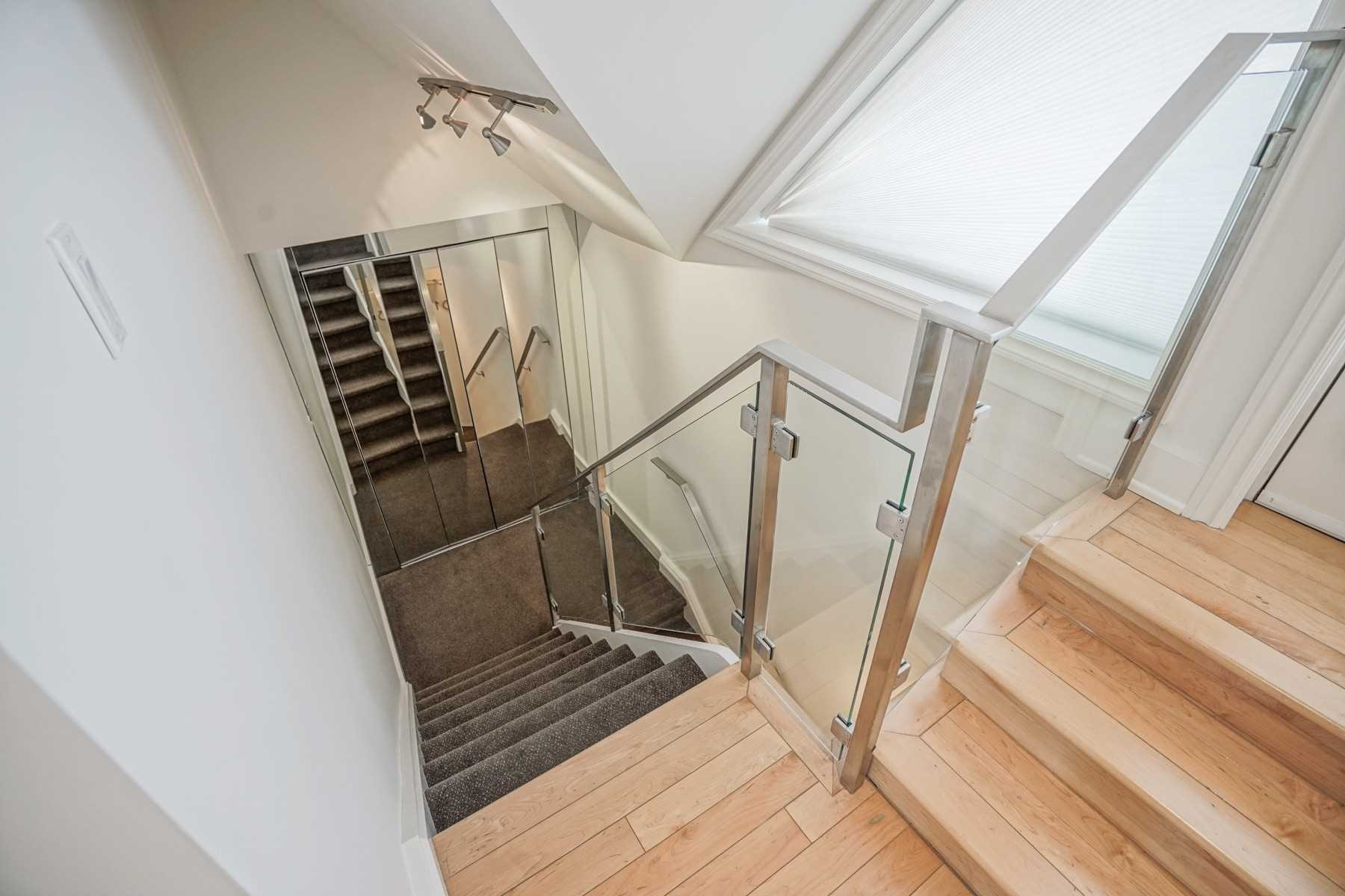 85 Admiral Rd, #301