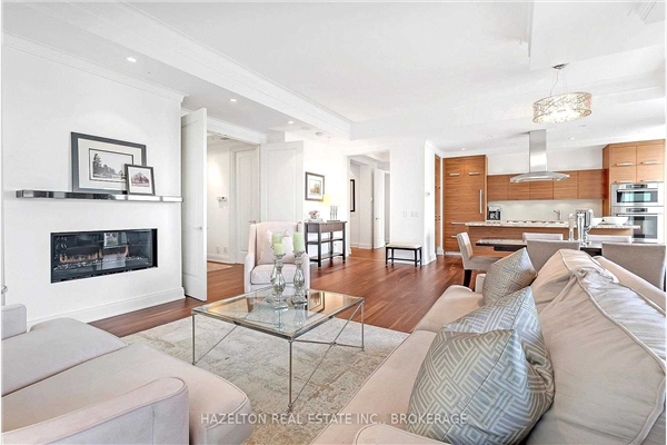 206 Bloor St W, Toronto