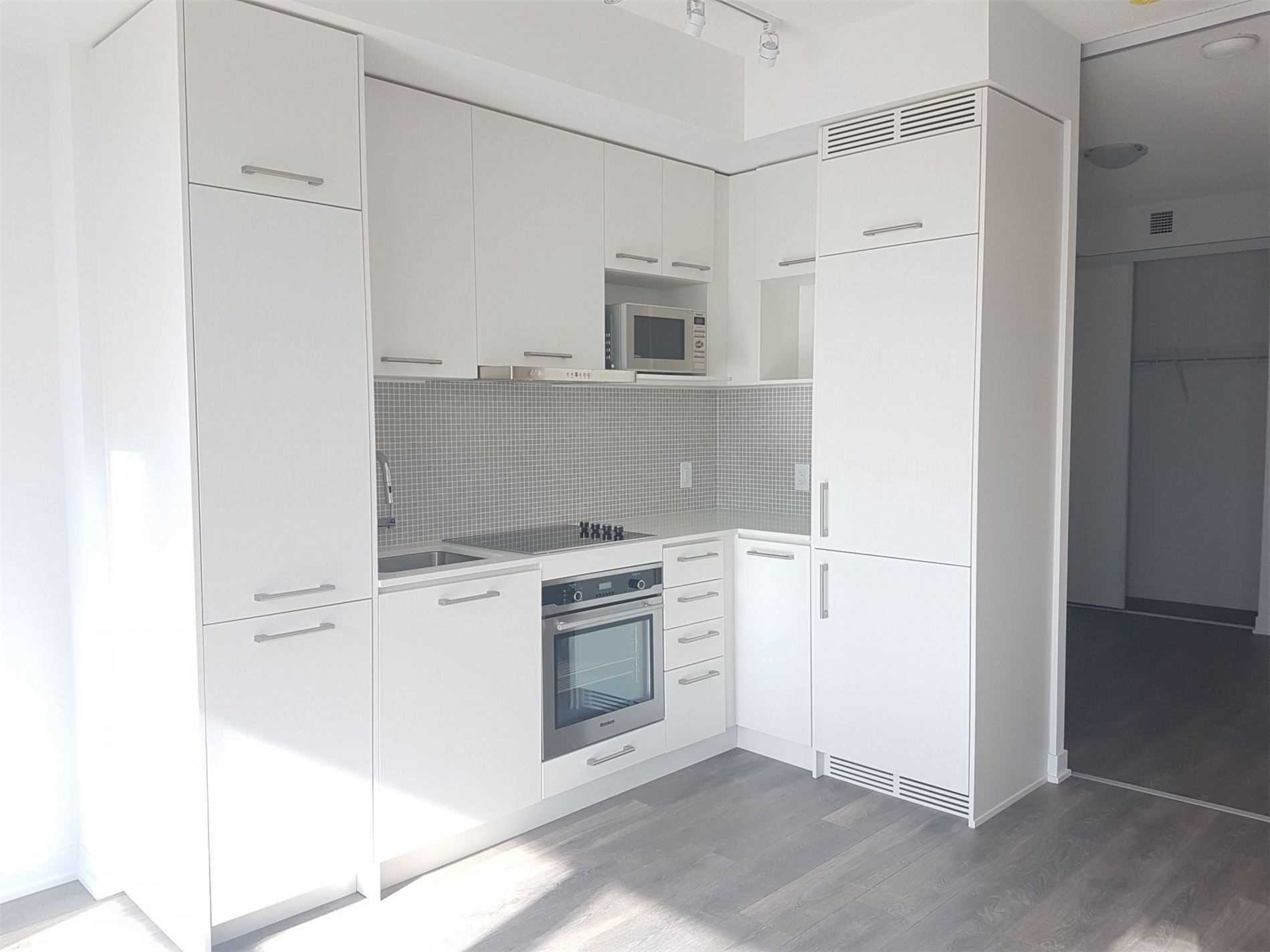 87 Peter Street #2103