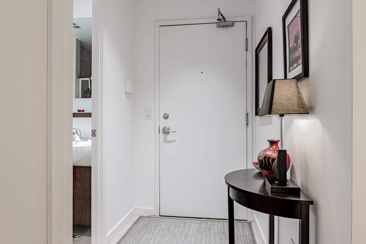 218 Queens Quay W, #1203