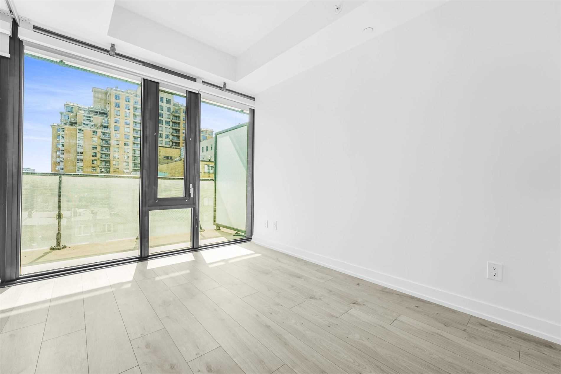 161 Roehampton Avenue, #515