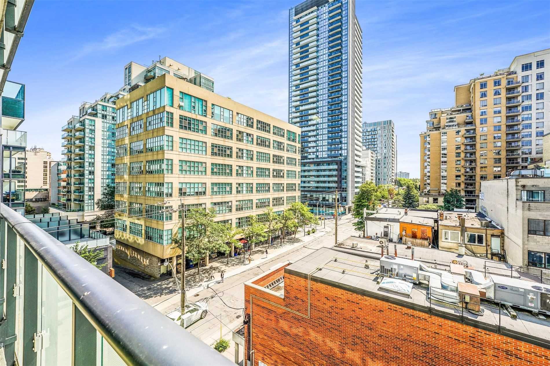 161 Roehampton Avenue, #515