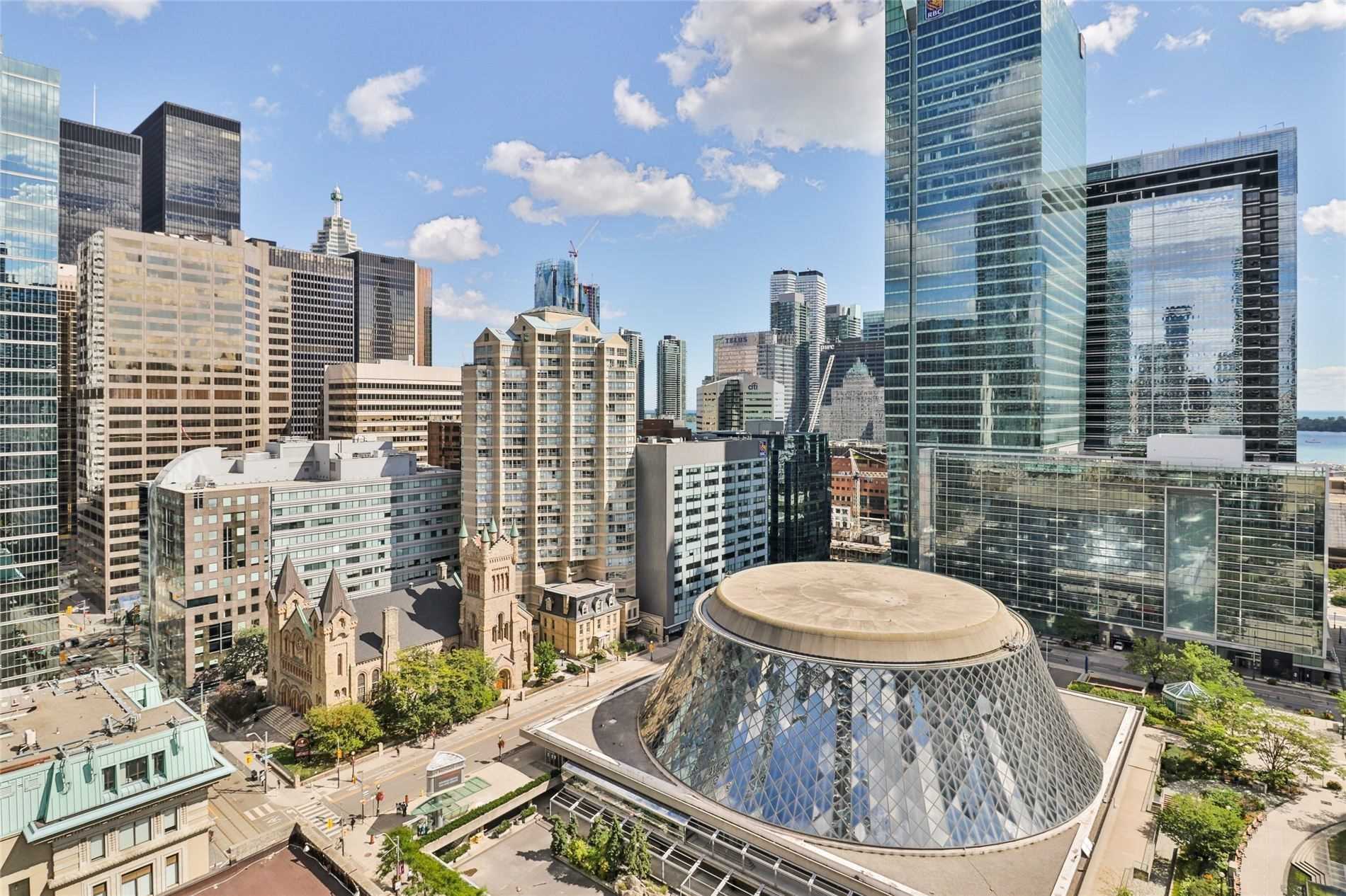 224 King St W, #1407