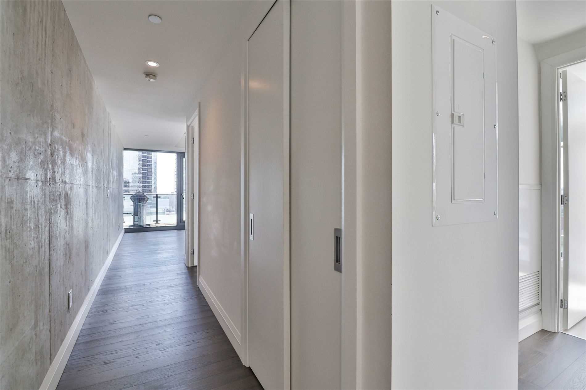 224 King St W, #1407