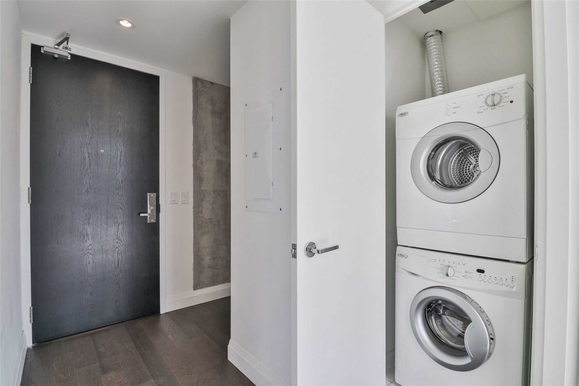 224 King St W, #1407