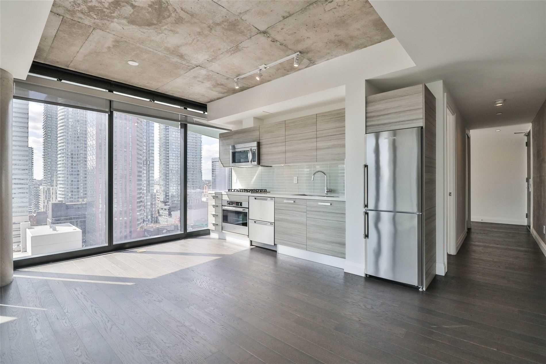 224 King St W, #1407