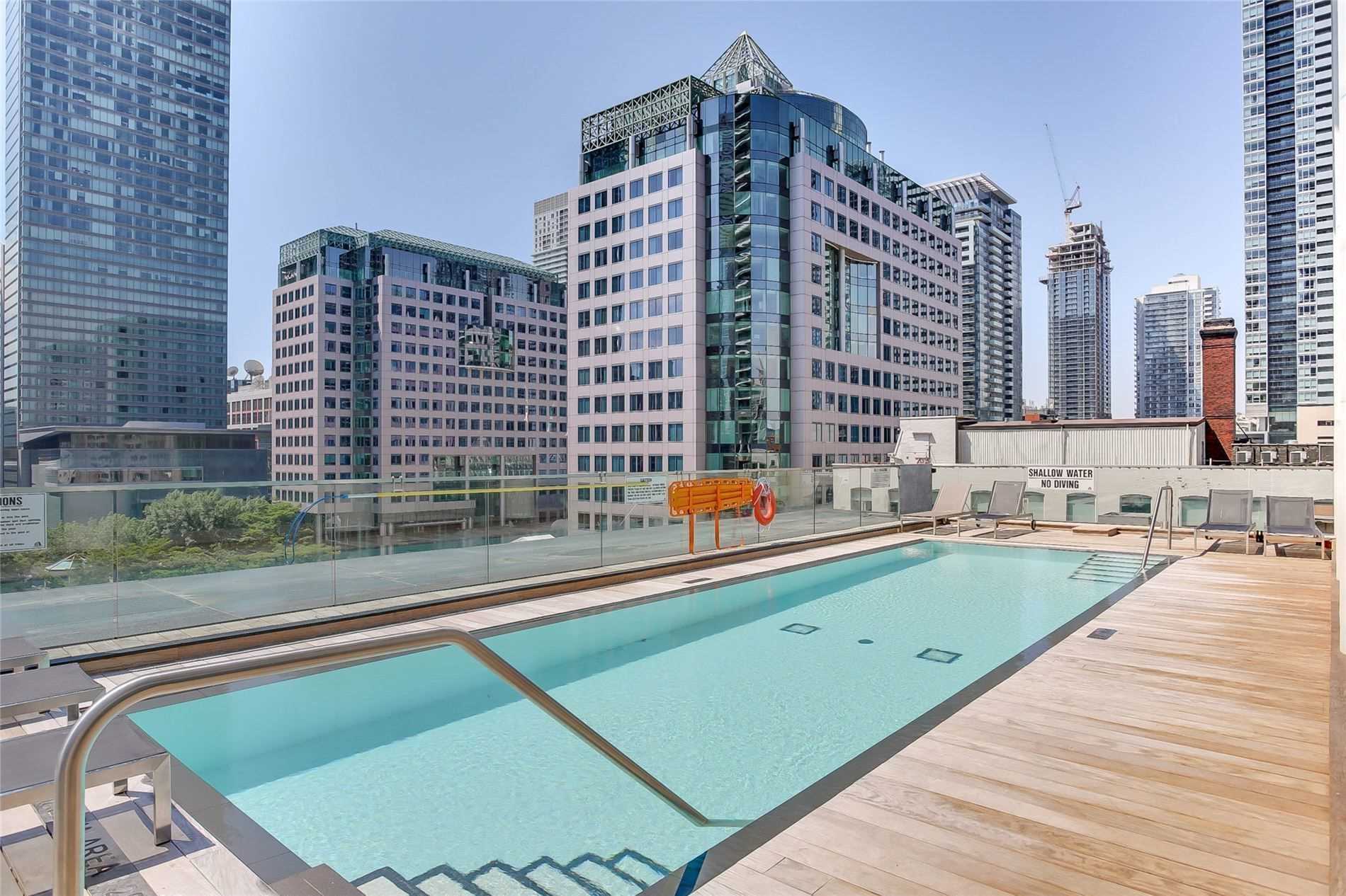 224 King St W, #1407