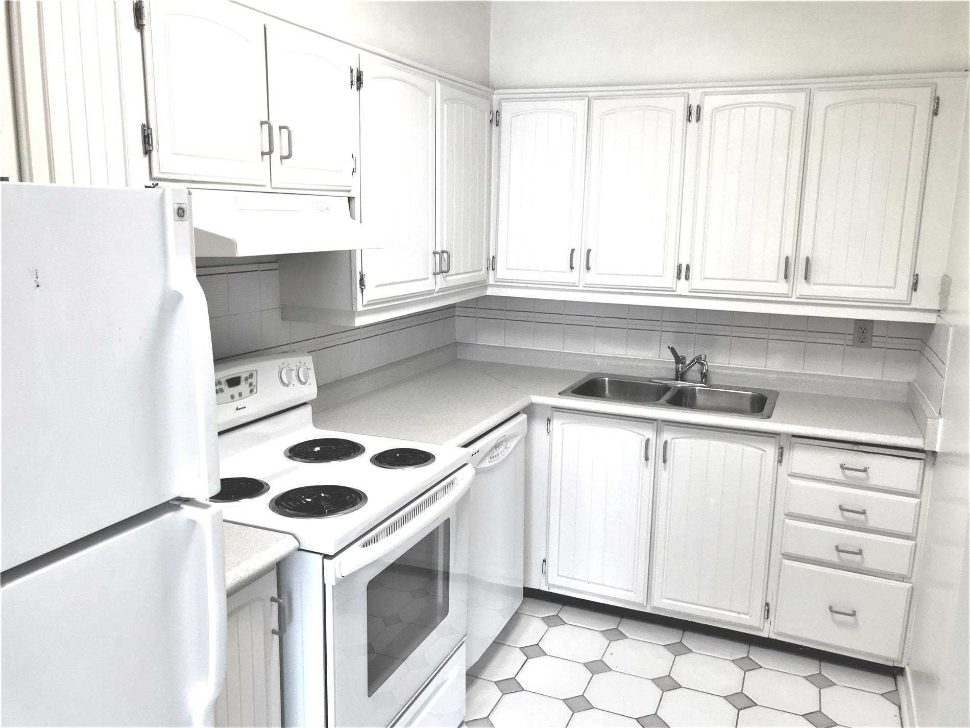 Listing C5767191 - Large Photo # 10