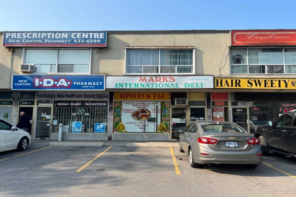 562 Sheppard Ave W, Toronto