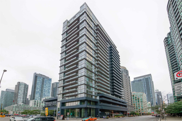 352 Front St W, Toronto