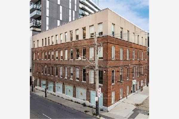 595 Adelaide St E, Toronto