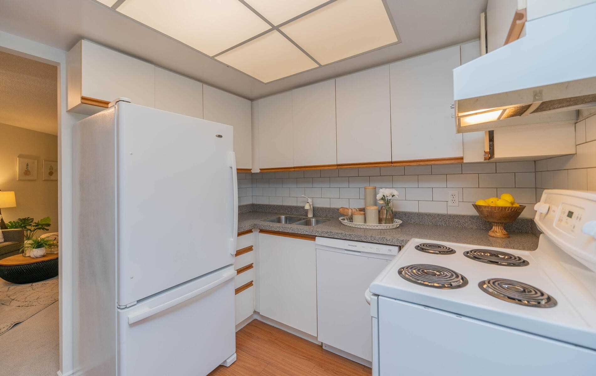 1210 Don Mills Rd, #105