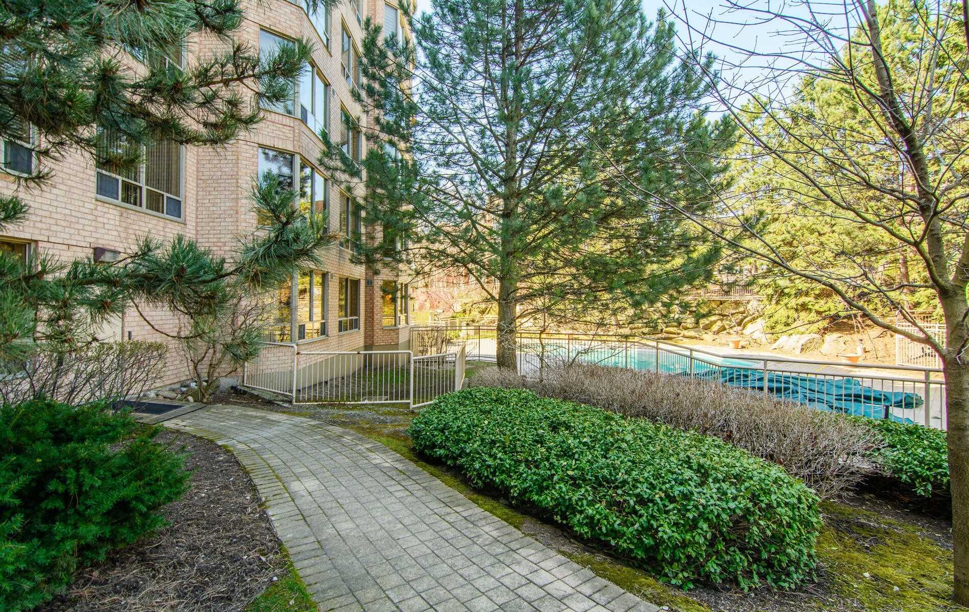 1210 Don Mills Rd, #105