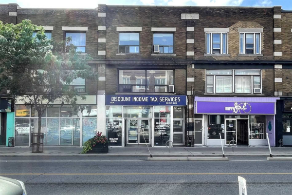 959 Bloor St W, Toronto