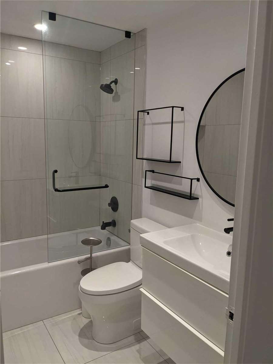 3000 Bathurst Street #110