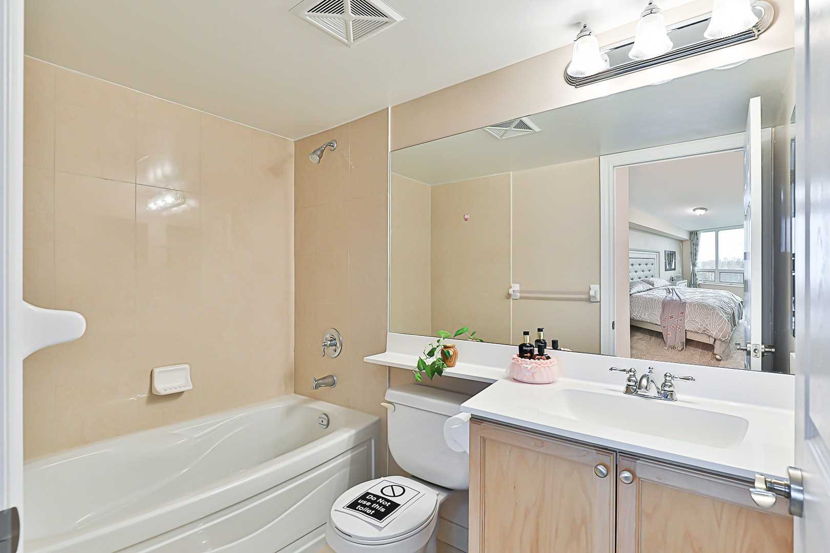 15 Greenview Avenue, #507