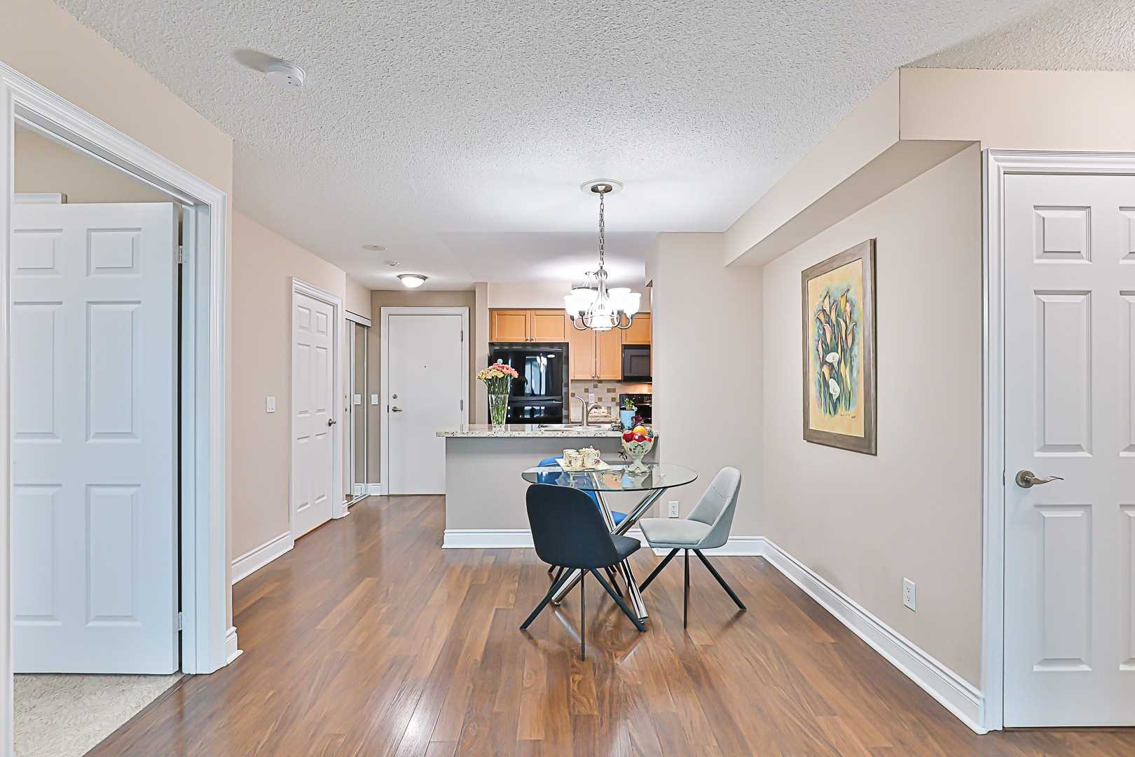 15 Greenview Avenue, #507