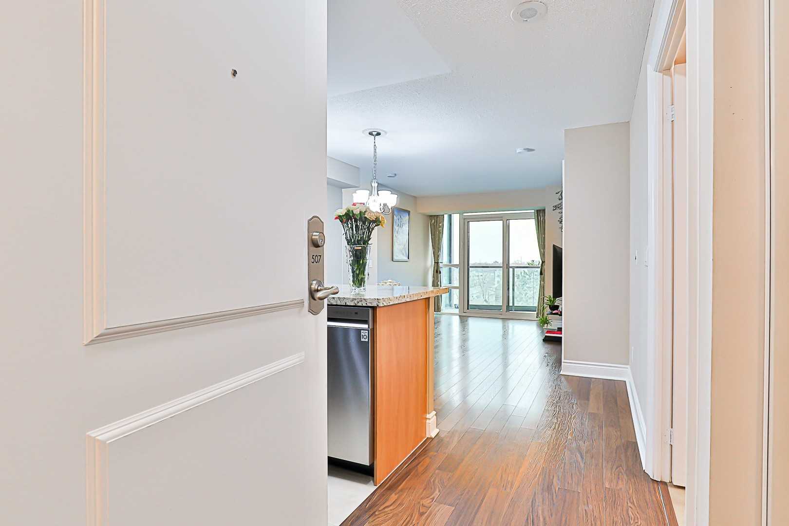 15 Greenview Avenue, #507