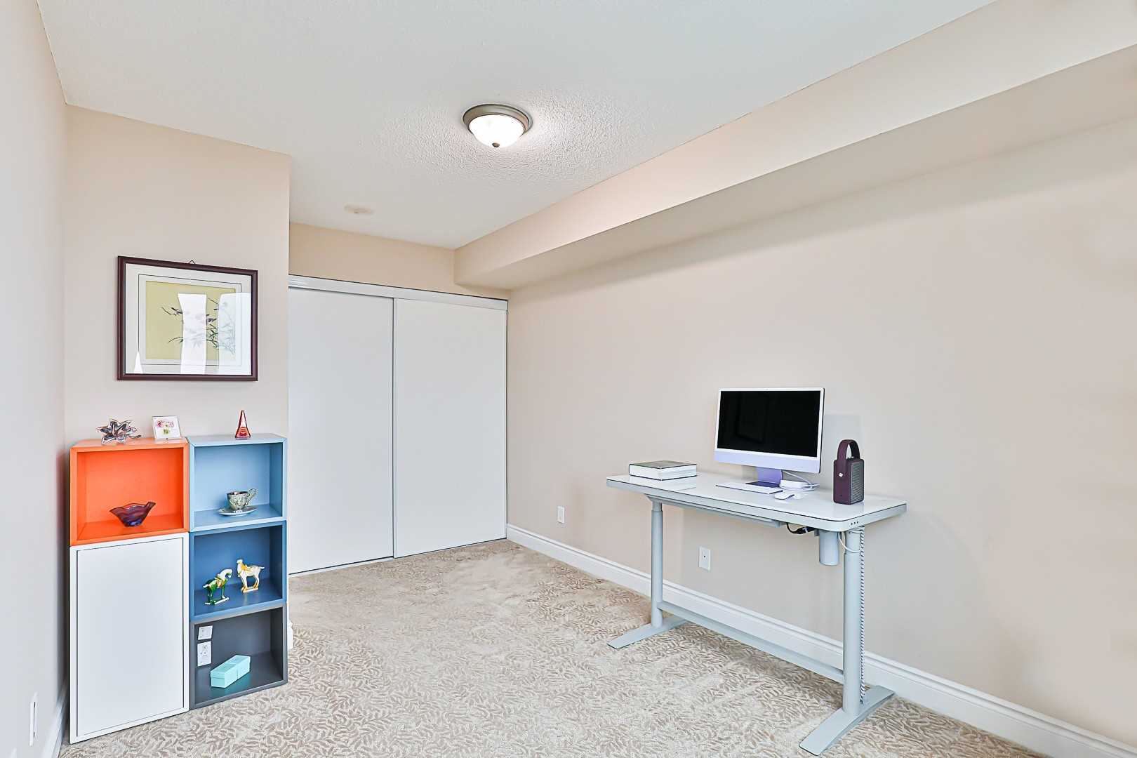 15 Greenview Avenue, #507