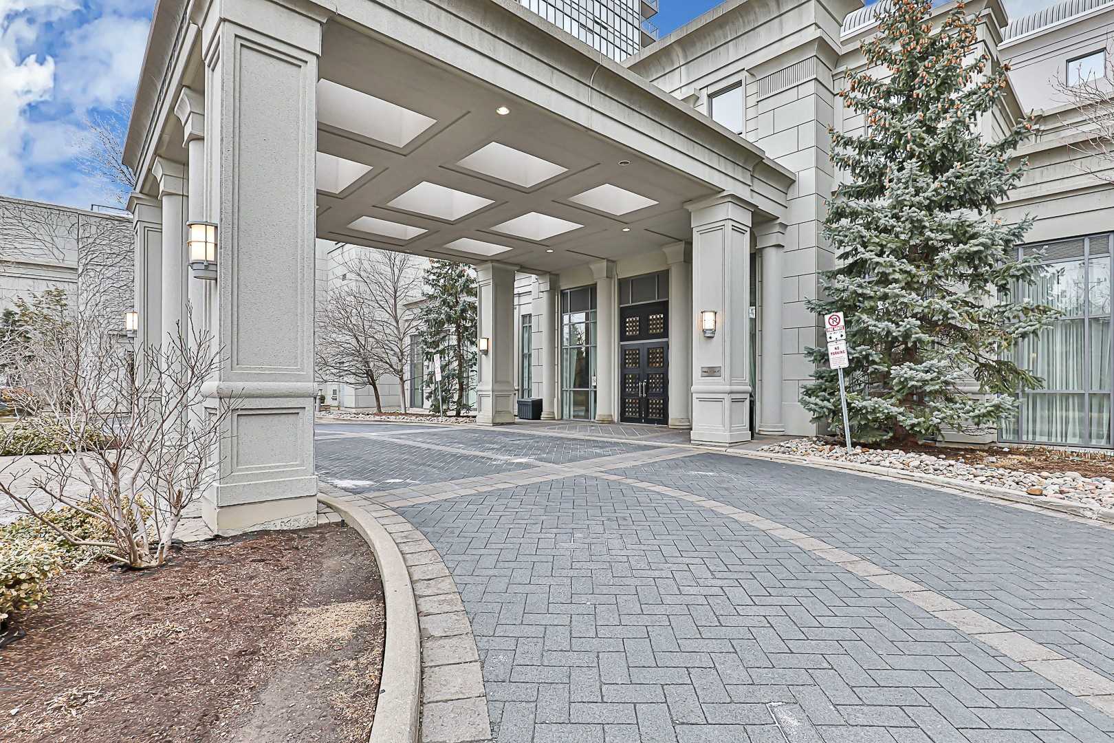 15 Greenview Avenue, #507