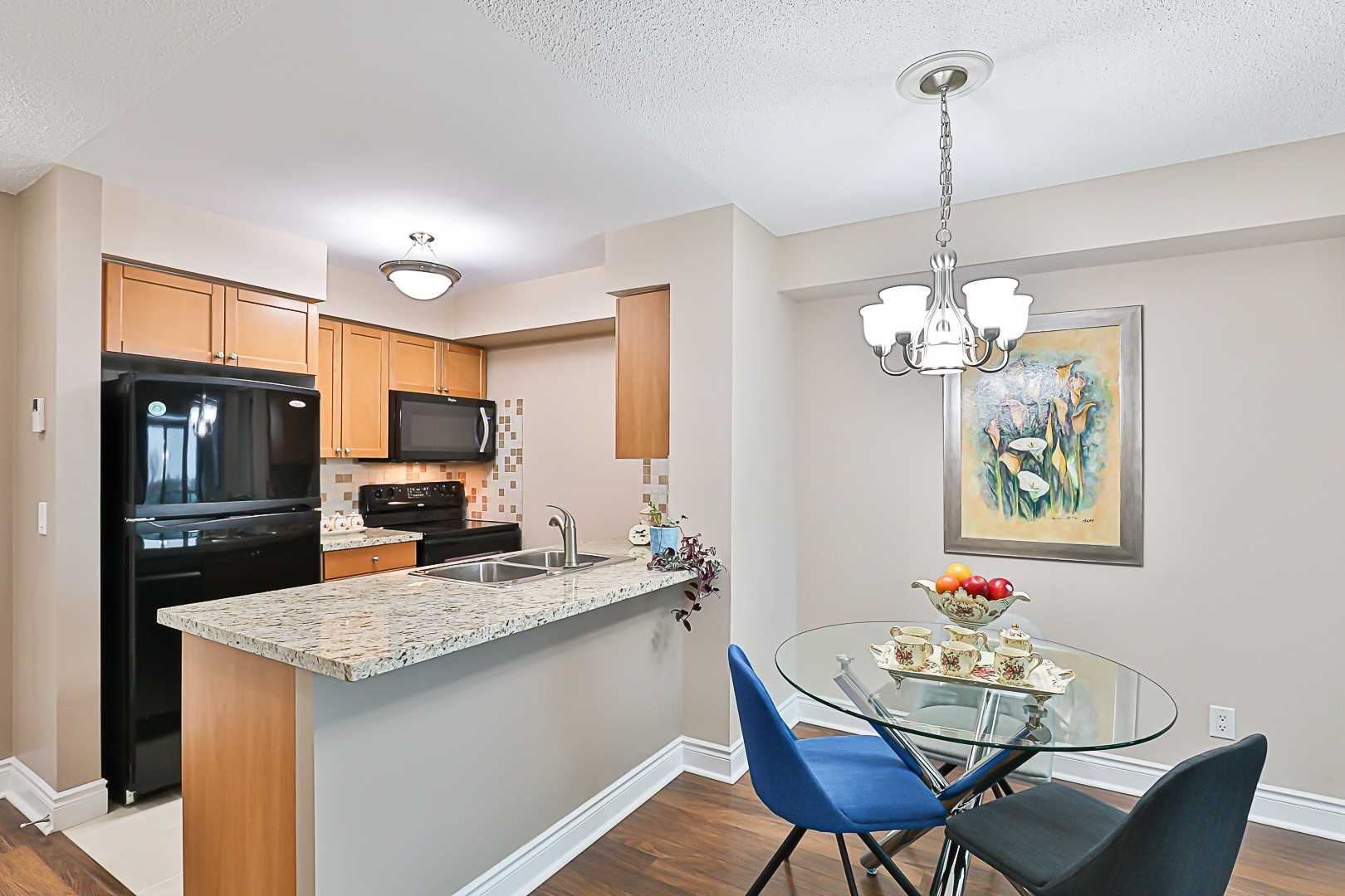 15 Greenview Avenue, #507