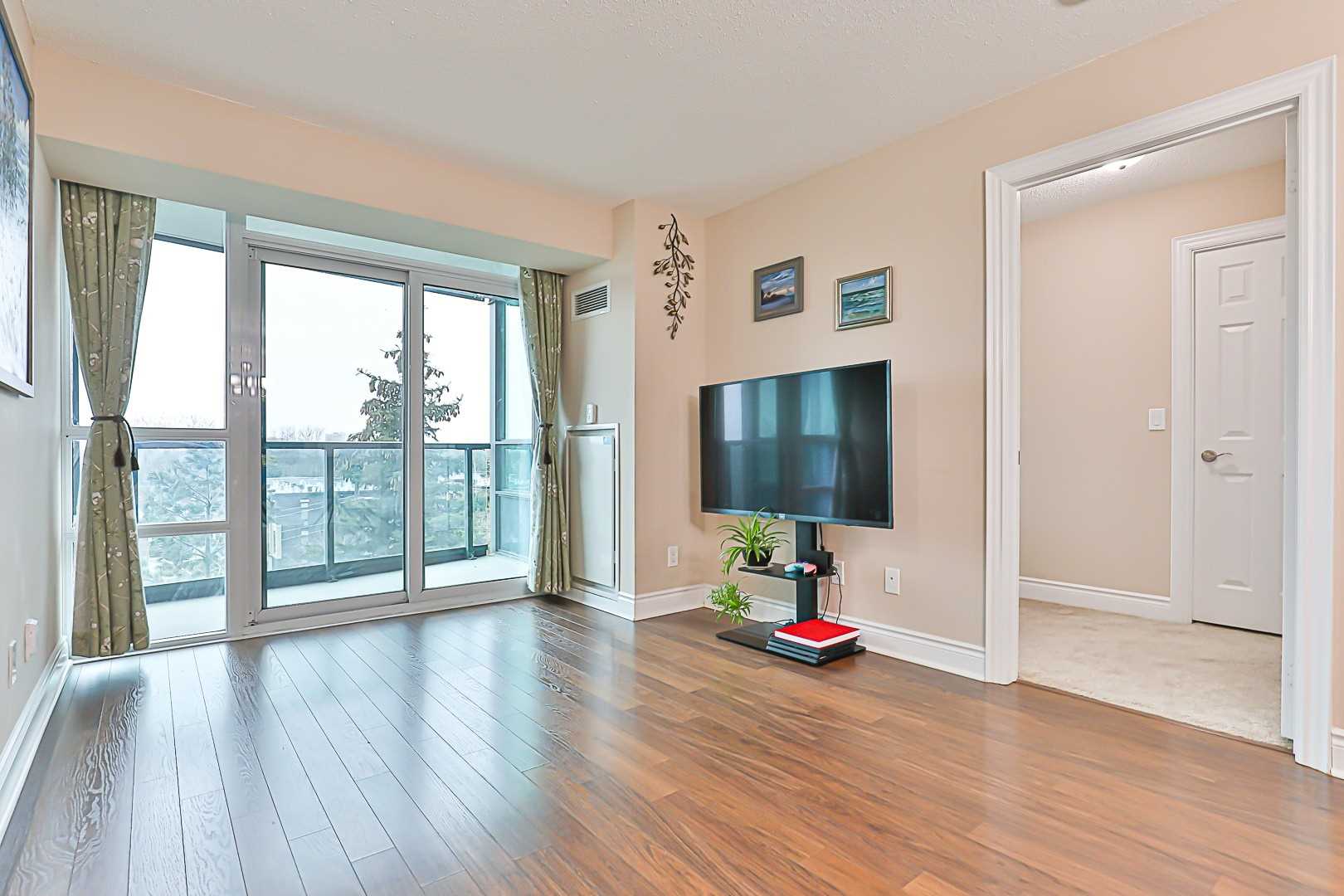 15 Greenview Avenue, #507